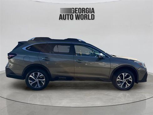 Used 2021 Subaru Outback Touring XT image 11
