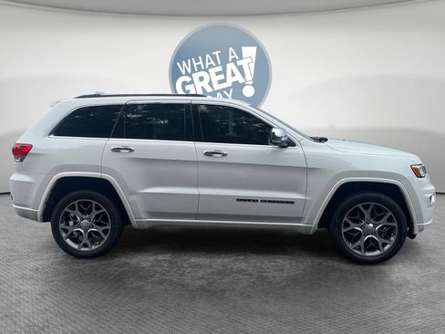 Used 2020 Jeep Grand Cherokee Overland AWD/4WD image 2
