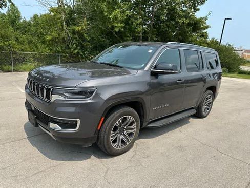 Used 2024 Jeep Wagoneer Series II AWD/4WD image 2