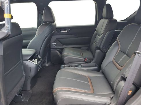 Used 2025 Nissan Armada SL w/ Captain's Chari Seat Package AWD/4WD image 21
