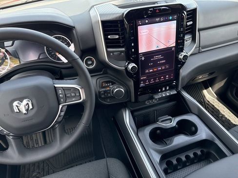 New 2026 RAM 1500 4x4 Crew Cab image 30