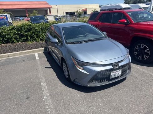 Used 2022 Toyota Corolla LE FWD image 17