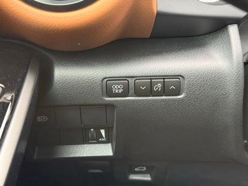 Used 2025 Lexus IS 300 F Sport w/ Accessory Package AWD/4WD image 18