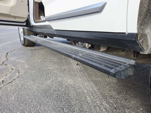 Used 2024 GMC Yukon Denali w/ Max Trailering Package image 10