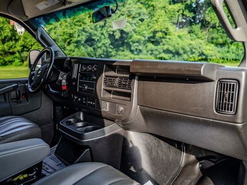 Used 2023 Chevrolet Express 3500 Extended w/ Driver Convenience Package RWD image 20