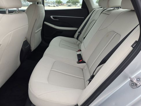 Used 2025 Hyundai Sonata SEL FWD image 27