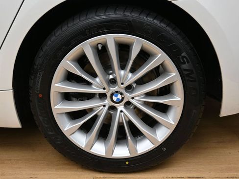 Used 2022 BMW 530i xDrive w/ Convenience Package AWD/4WD image 11