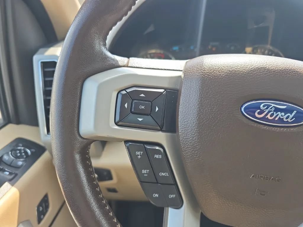 Used 2018 Ford F150 Lariat w/ Equipment Group 502A Luxury AWD/4WD image 15