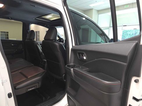 Used 2022 Honda Ridgeline Black Edition image 27