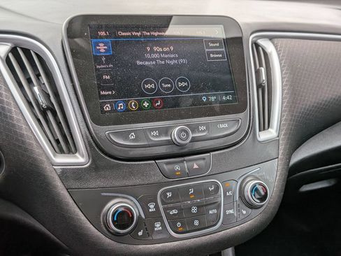 Used 2025 Chevrolet Malibu LT FWD image 29