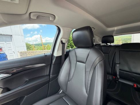Used 2025 Buick Envision Preferred AWD/4WD image 19