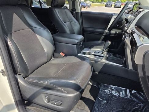 Used 2020 Toyota 4Runner Limited RWD image 18