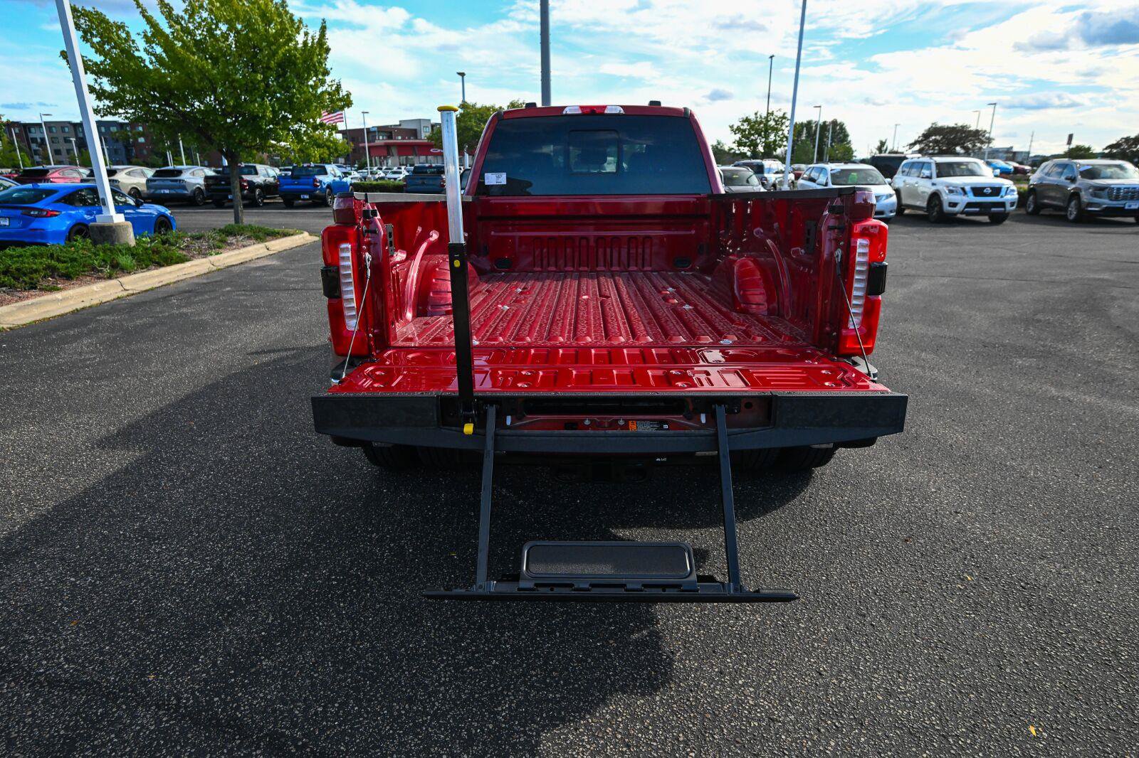 New 2026 Ford F350 Lariat w/ Lariat Ultimate Package AWD/4WD image 15