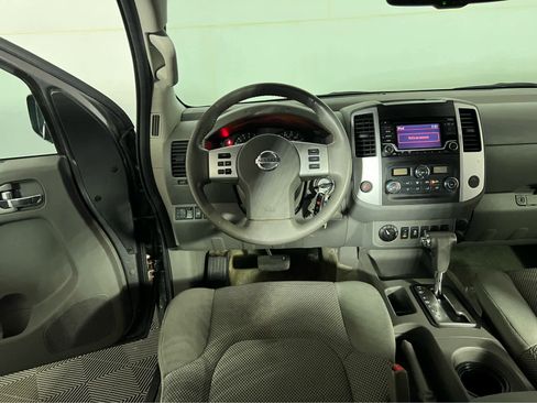 Used 2016 Nissan Frontier SV w/ SV Value Truck Package image 12