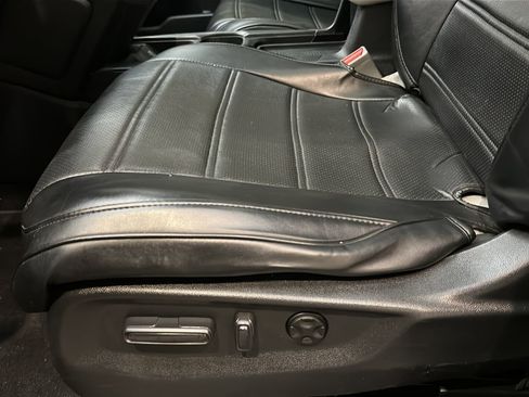Certified 2018 Honda CR-V EX image 13