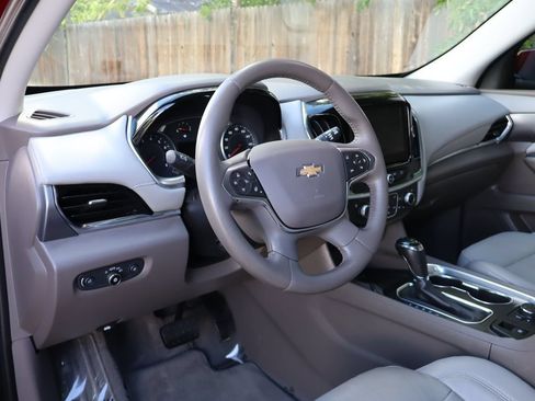 Used 2018 Chevrolet Traverse Premier AWD/4WD image 15