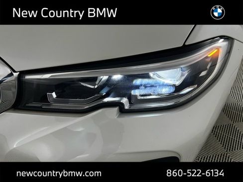 Used 2022 BMW 330i xDrive Sedan w/ M Sport Package image 30