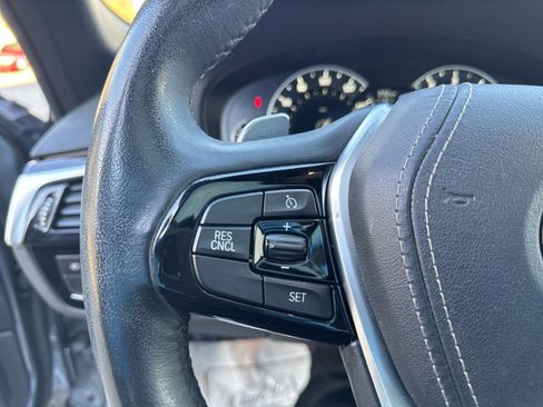 Used 2018 BMW 530i xDrive image 16