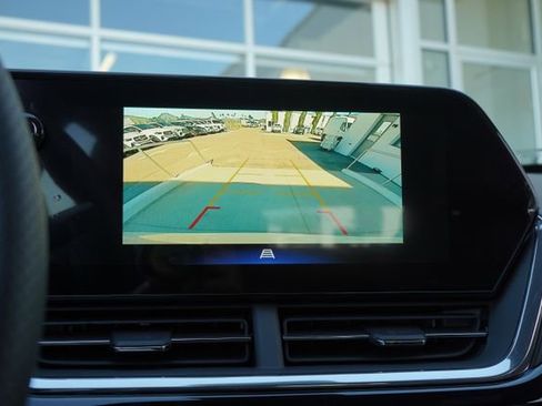 New 2026 Chevrolet Trax RS w/ Sunroof Package image 23