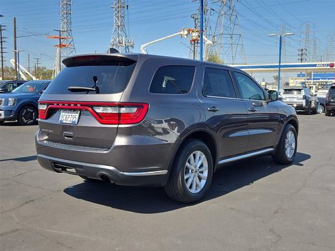 Used 2021 Dodge Durango SXT w/ 3rd Row Seating Group RWD image 29