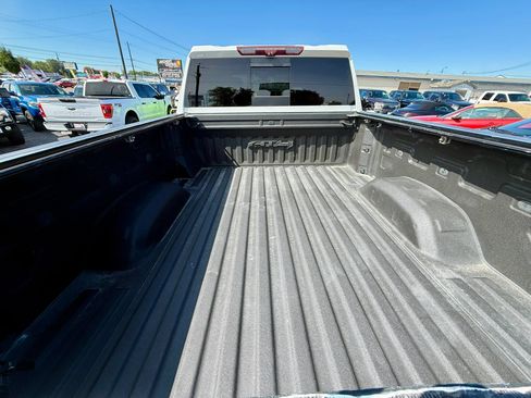 Used 2020 GMC Sierra 2500 AT4 w/ AT4 Premium Package AWD/4WD image 15