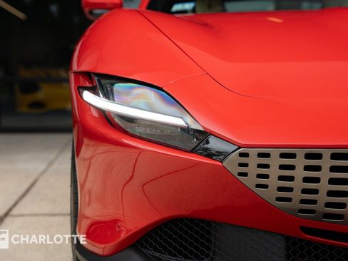 Used 2022 Ferrari Roma RWD image 4
