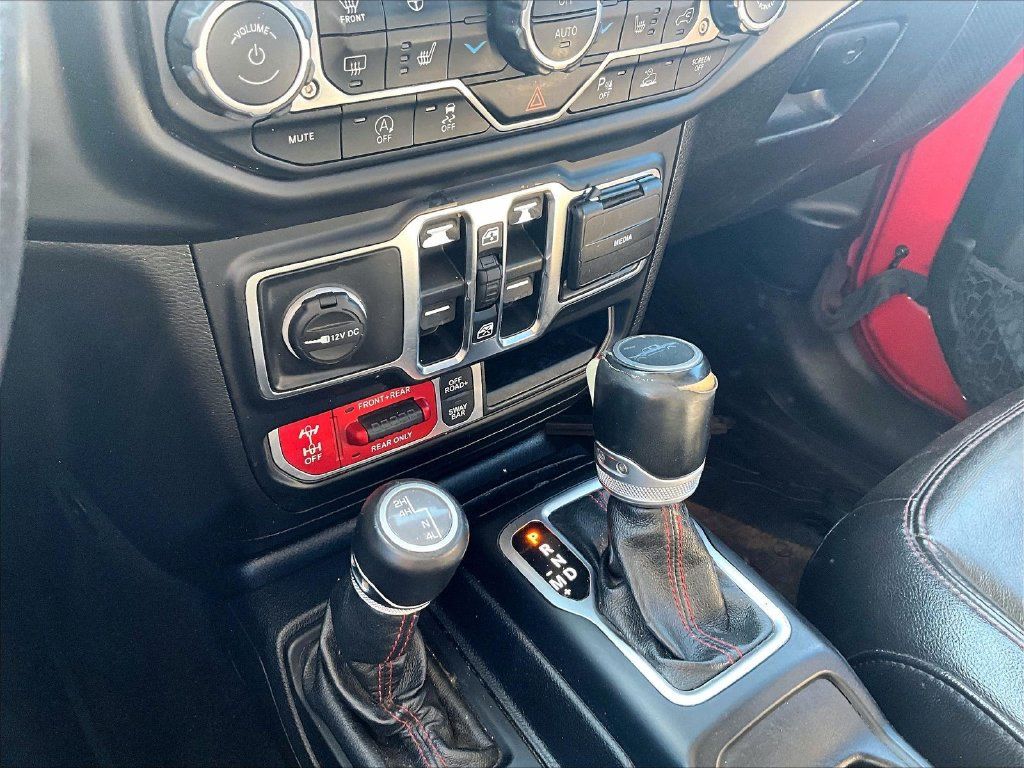 Used 2020 Jeep Gladiator Rubicon w/ Dual Top Group AWD/4WD image 32