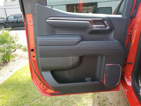 Used 2025 Chevrolet Silverado 1500 LT w/ Safety Package image 15