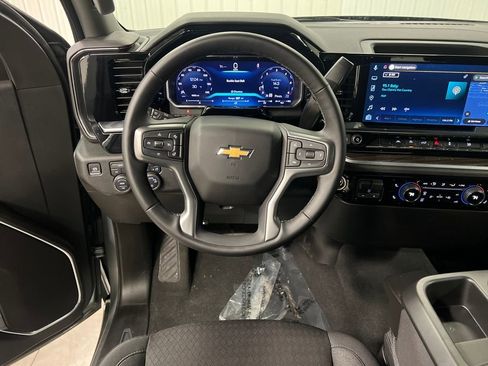 New 2026 Chevrolet Silverado 1500 LT AWD/4WD image 16