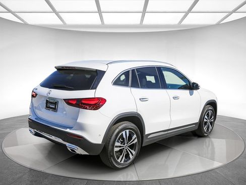 Certified 2026 Mercedes-Benz GLA 250 image 4