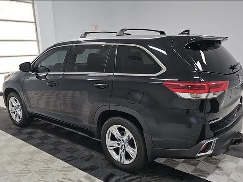 Used 2019 Toyota Highlander Limited image 4