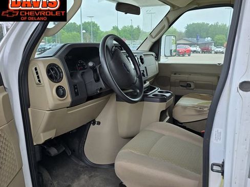 Used 2011 Ford E-450 and Econoline 450 Super Duty w/ Motorhome Prep Pkg RWD image 4