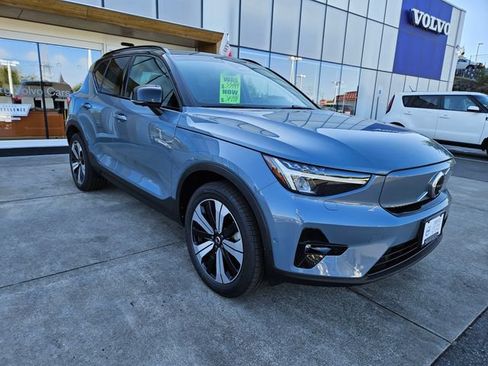 Certified 2023 Volvo XC40 Recharge Plus w/ Protection Package Premier AWD/4WD image 3