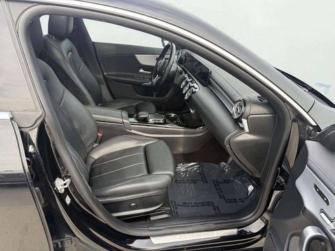 Used 2021 Mercedes-Benz CLA 250 4MATIC w/ Premium Package image 12