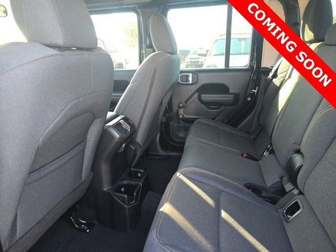 Certified 2024 Jeep Gladiator Sport image 3