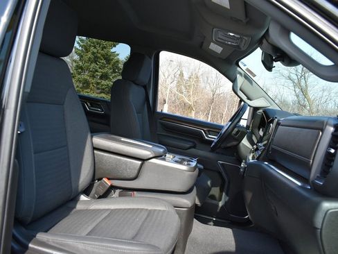 Used 2024 Chevrolet Silverado 2500 LT image 30