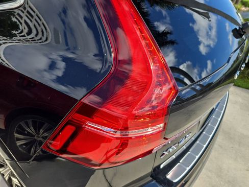 Certified 2022 Volvo XC60 B6 Inscription w/ Protection Package Premier image 28