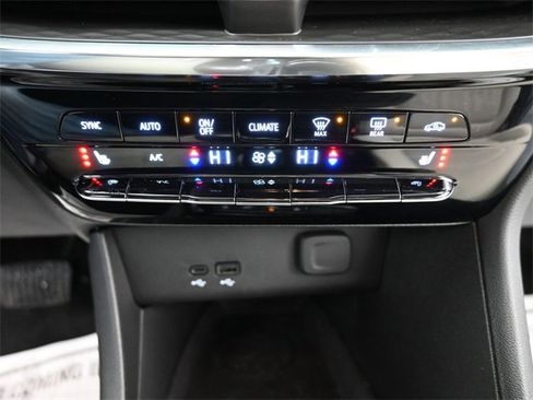 Used 2024 Buick Encore GX Avenir w/ Avenir Convenience Package image 18