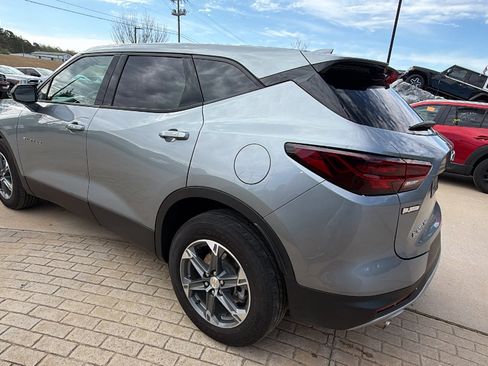 Used 2025 Chevrolet Blazer LT image 10