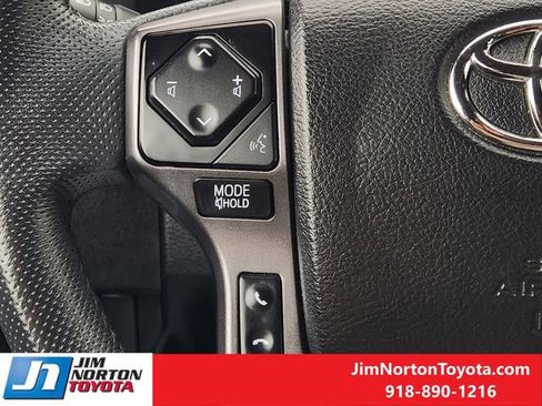Used 2021 Toyota Tacoma TRD Sport w/ Technology Package image 29