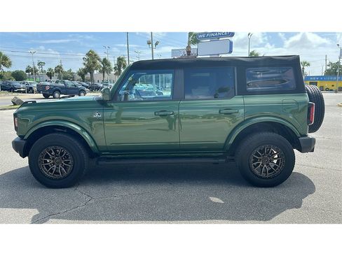 Used 2023 Ford Bronco Outer Banks AWD/4WD image 3