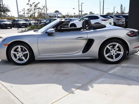 Used 2023 Porsche 718 Boxster image 7
