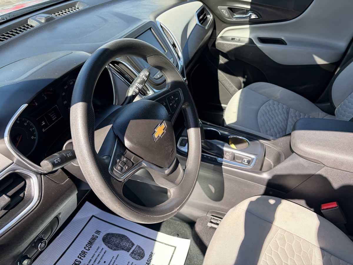 Used 2019 Chevrolet Equinox LS w/ LS Convenience Package AWD/4WD image 12