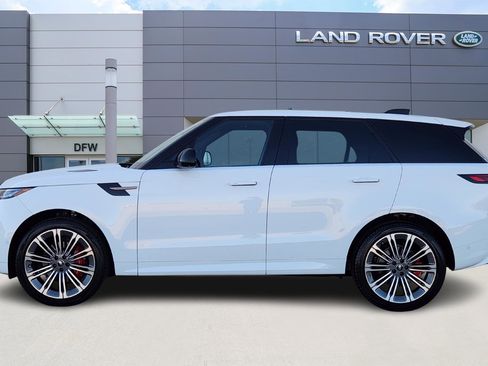 Certified 2025 Land Rover Range Rover Sport Dynamic SE image 3