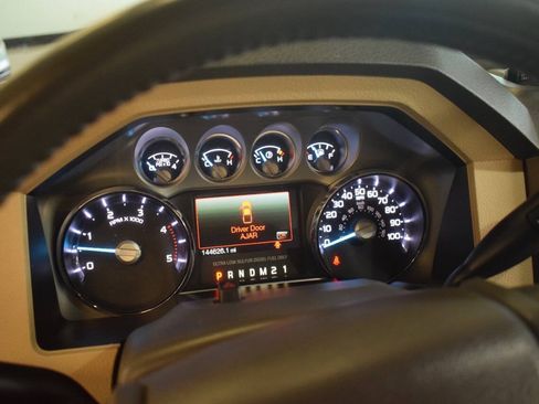 Used 2011 Ford F250 Lariat w/ Lariat Interior Pkg RWD image 49