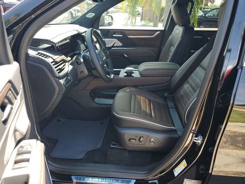 New 2026 GMC Acadia Denali Ultimate image 14