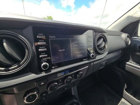 Used 2023 Toyota Tacoma SR AWD/4WD image 18