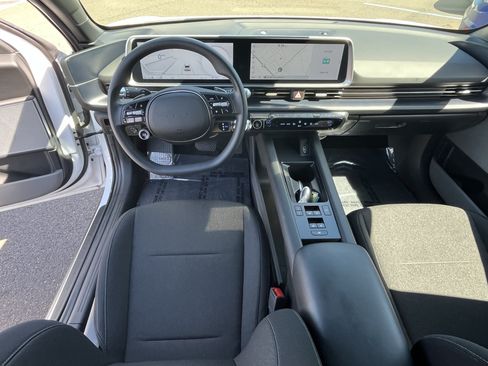 Certified 2025 Hyundai Ioniq 6 SE RWD image 11