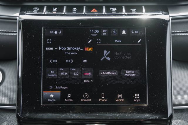 Used 2025 Jeep Grand Cherokee Laredo X w/ Luxury Tech Group I AWD/4WD image 41