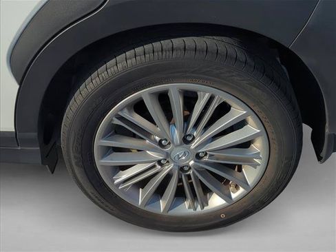 Used 2021 Hyundai Kona SEL w/ Cargo Package FWD image 7